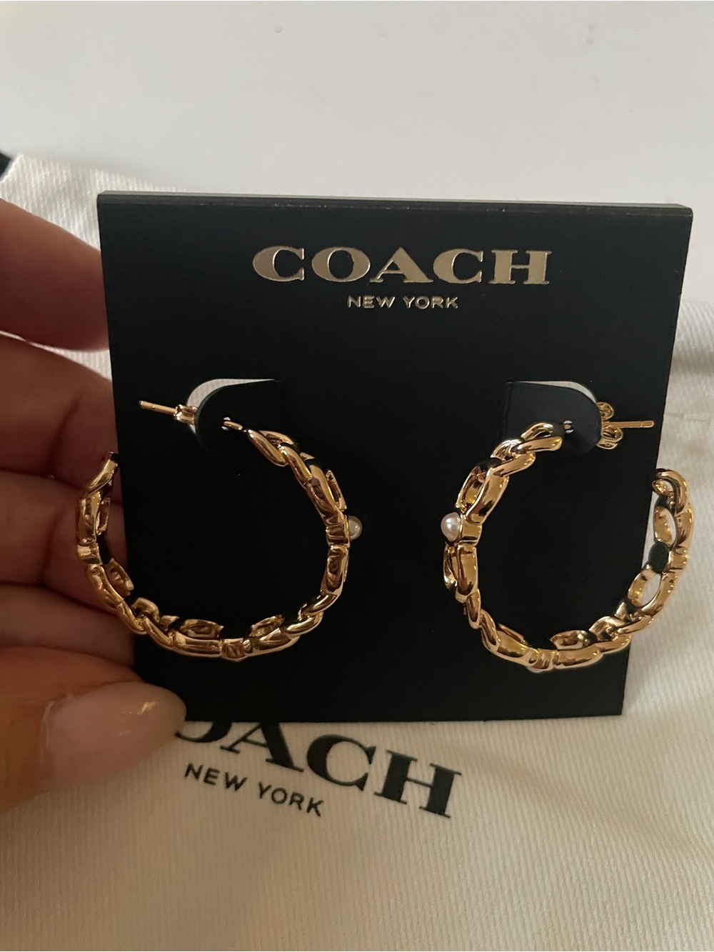 COACH Gold Chain-Link Hoop Earrings with Pearl Detail
